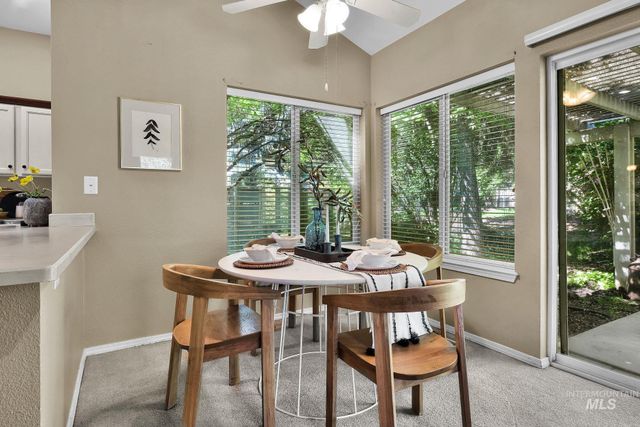 5081 N Marsh Ave, Garden City, ID 83714