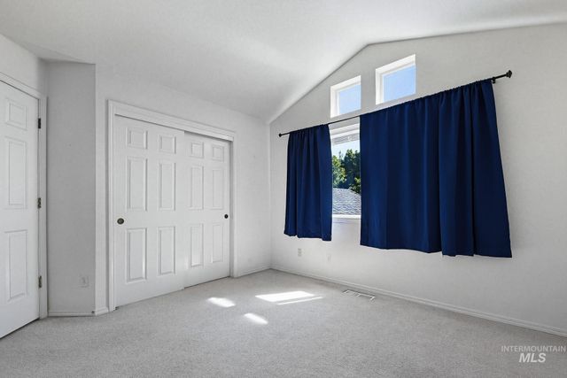 5081 N Marsh Ave, Garden City, ID 83714