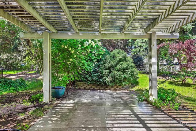 5081 N Marsh Ave, Garden City, ID 83714