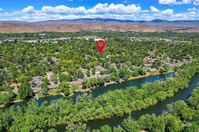 5081 N Marsh Ave, Garden City, ID 83714