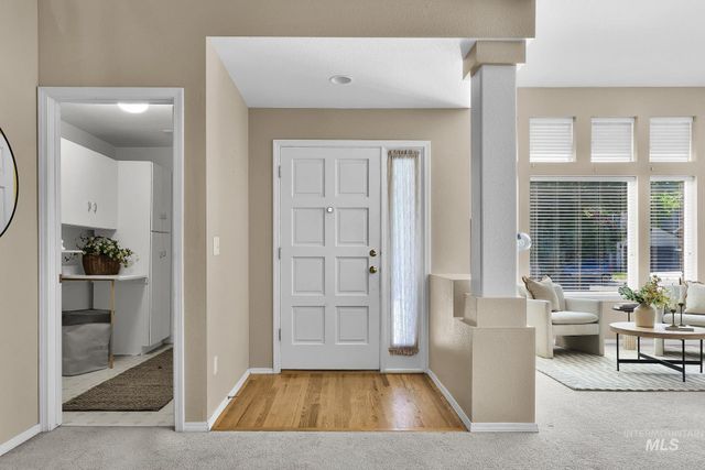5081 N Marsh Ave, Garden City, ID 83714