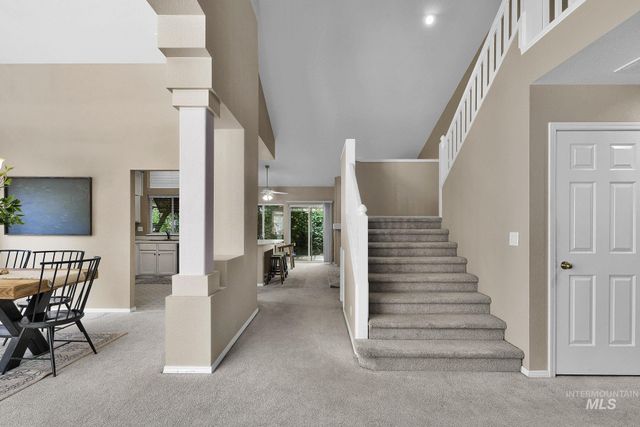 5081 N Marsh Ave, Garden City, ID 83714