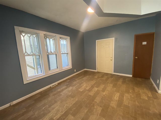 612 Oak Street, Kalamazoo, MI 49007