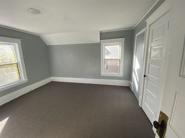 612 Oak Street, Kalamazoo, MI 49007