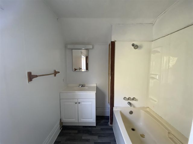 612 Oak Street, Kalamazoo, MI 49007