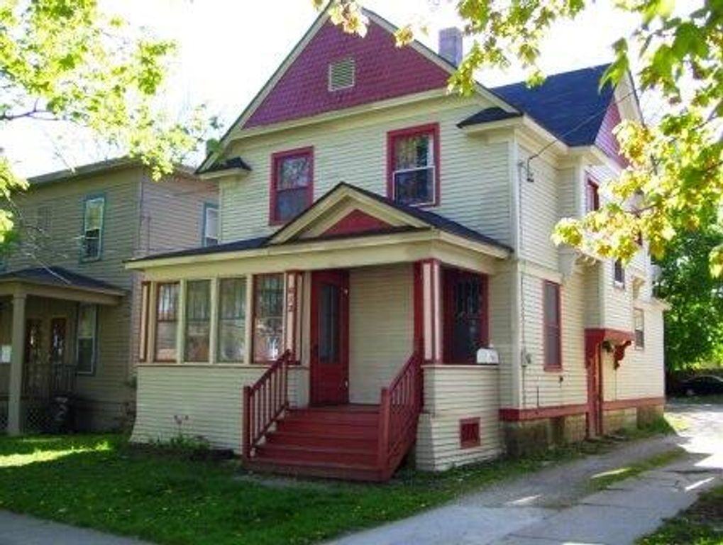 612 Oak Street, Kalamazoo, MI 49007