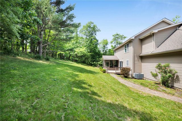 312 Reagan Drive, East Stroudsburg, PA 18301
