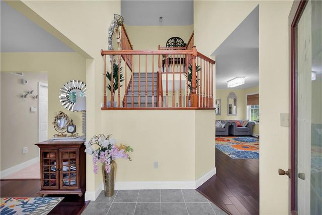 312 Reagan Drive, East Stroudsburg, PA 18301