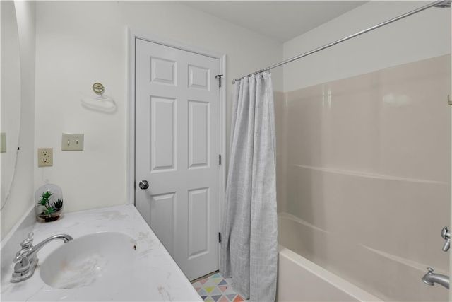 312 Reagan Drive, East Stroudsburg, PA 18301