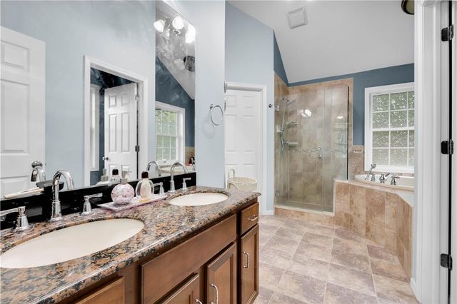 312 Reagan Drive, East Stroudsburg, PA 18301
