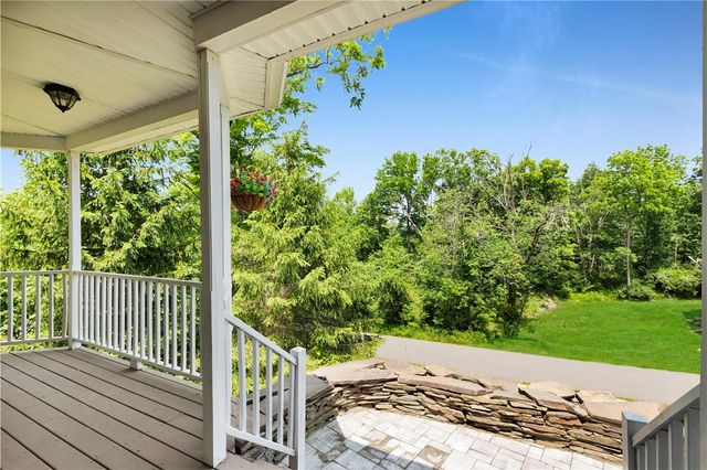 312 Reagan Drive, East Stroudsburg, PA 18301