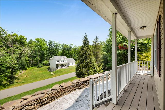 312 Reagan Drive, East Stroudsburg, PA 18301