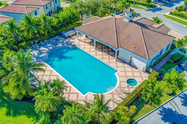 4206 Napoli Lake Dr, Riviera Beach, FL 33410