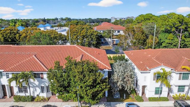 4206 Napoli Lake Dr, Riviera Beach, FL 33410