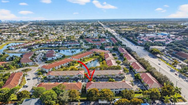 4206 Napoli Lake Dr, Riviera Beach, FL 33410