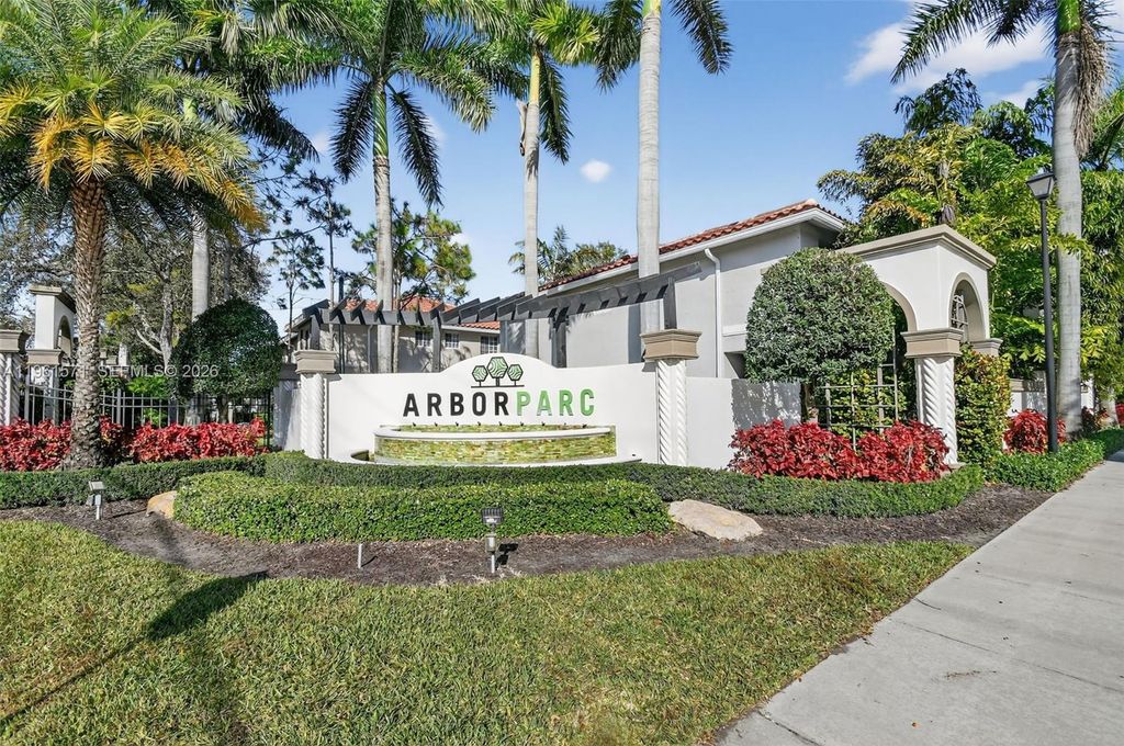 4206 Napoli Lake Dr, Riviera Beach, FL 33410