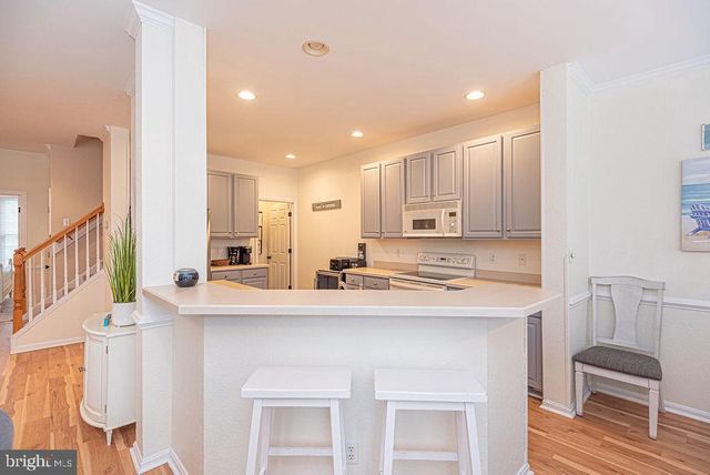 12 VILLAGE GREEN DR, Ocean View, DE 19970