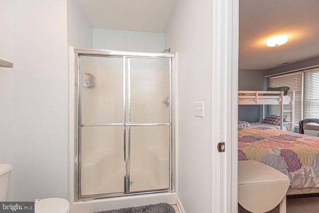 12 VILLAGE GREEN DR, Ocean View, DE 19970