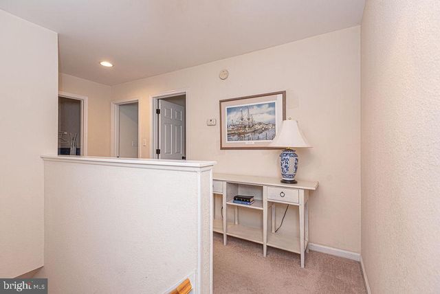 12 VILLAGE GREEN DR, Ocean View, DE 19970