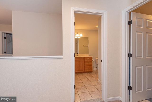 12 VILLAGE GREEN DR, Ocean View, DE 19970