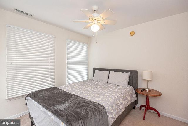 12 VILLAGE GREEN DR, Ocean View, DE 19970