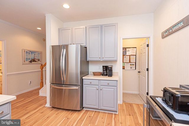 12 VILLAGE GREEN DR, Ocean View, DE 19970