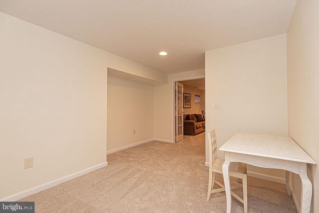 12 VILLAGE GREEN DR, Ocean View, DE 19970