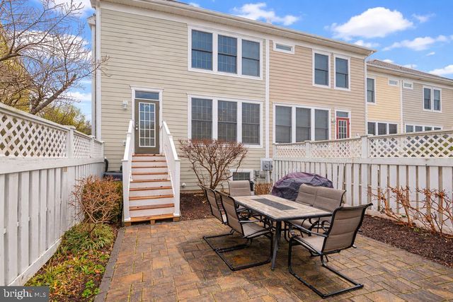 12 VILLAGE GREEN DR, Ocean View, DE 19970