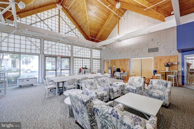 12 VILLAGE GREEN DR, Ocean View, DE 19970