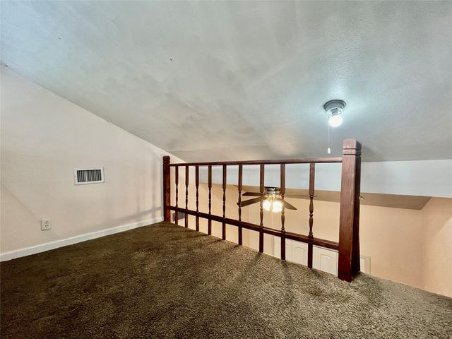 506 W San Antonio ST 206, San Marcos, TX 78666