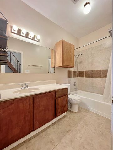 506 W San Antonio ST 206, San Marcos, TX 78666