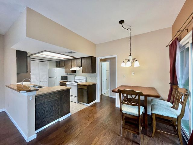 506 W San Antonio ST 206, San Marcos, TX 78666