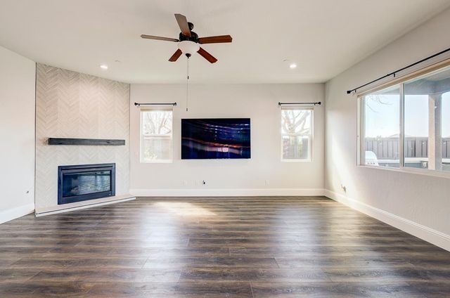 4249 N Waterside Drive, Clovis, CA 93619