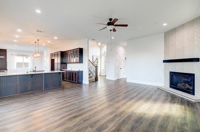 4249 N Waterside Drive, Clovis, CA 93619