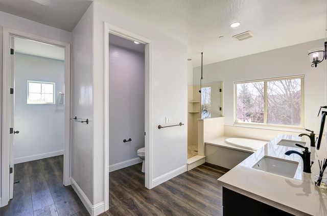 4249 N Waterside Drive, Clovis, CA 93619