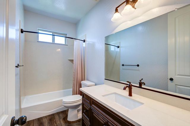 4249 N Waterside Drive, Clovis, CA 93619