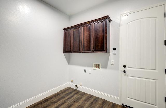 4249 N Waterside Drive, Clovis, CA 93619