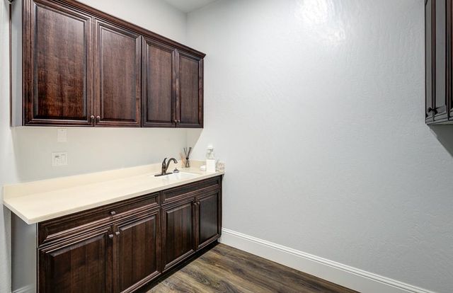 4249 N Waterside Drive, Clovis, CA 93619