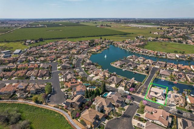 4249 N Waterside Drive, Clovis, CA 93619
