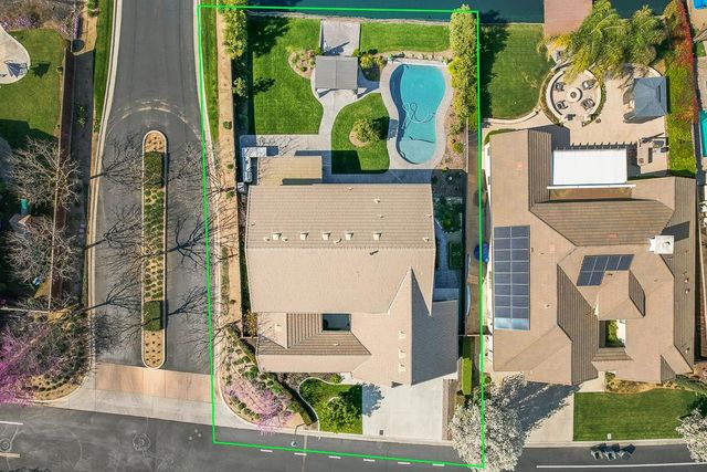 4249 N Waterside Drive, Clovis, CA 93619