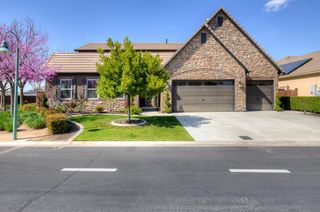 4249 N Waterside Drive, Clovis, CA 93619