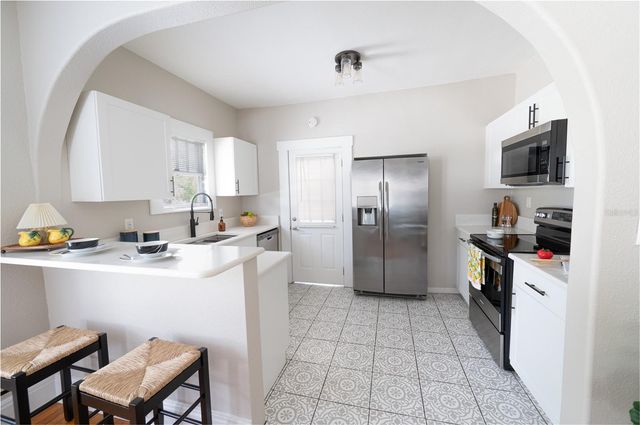 315 E FORD STREET, Tampa, FL 33604