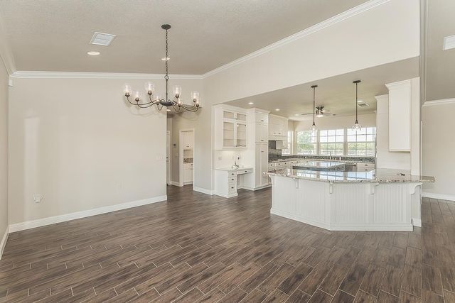 4350 Navelencia Avenue, Reedley, CA 93654