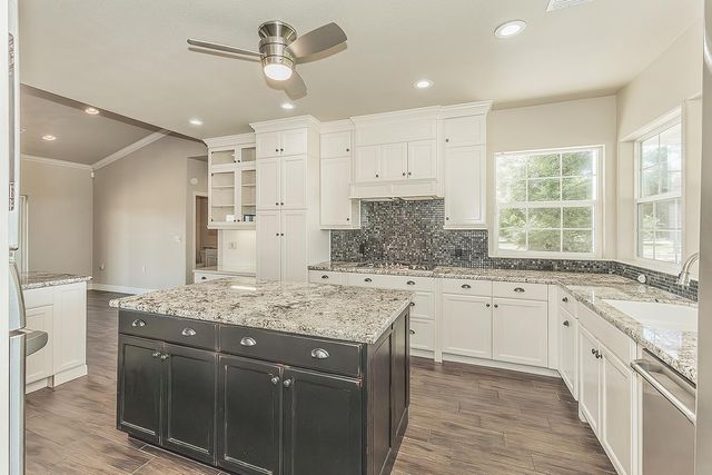 4350 Navelencia Avenue, Reedley, CA 93654