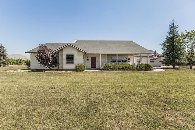 4350 Navelencia Avenue, Reedley, CA 93654