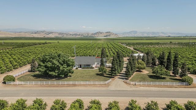 4350 Navelencia Avenue, Reedley, CA 93654