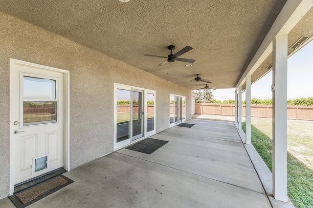 4350 Navelencia Avenue, Reedley, CA 93654