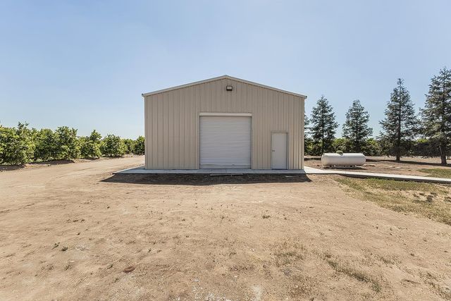 4350 Navelencia Avenue, Reedley, CA 93654