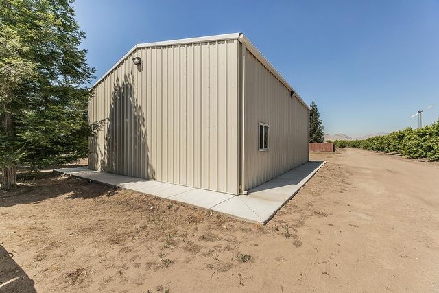 4350 Navelencia Avenue, Reedley, CA 93654