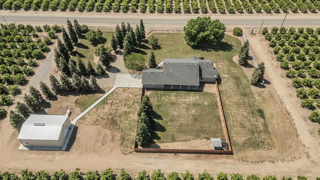 4350 Navelencia Avenue, Reedley, CA 93654
